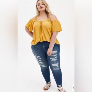 SHIRT - Women's Torrid Golden Yellow Crinkle Gauze Cold-Shoulder Blouse. Size 3.